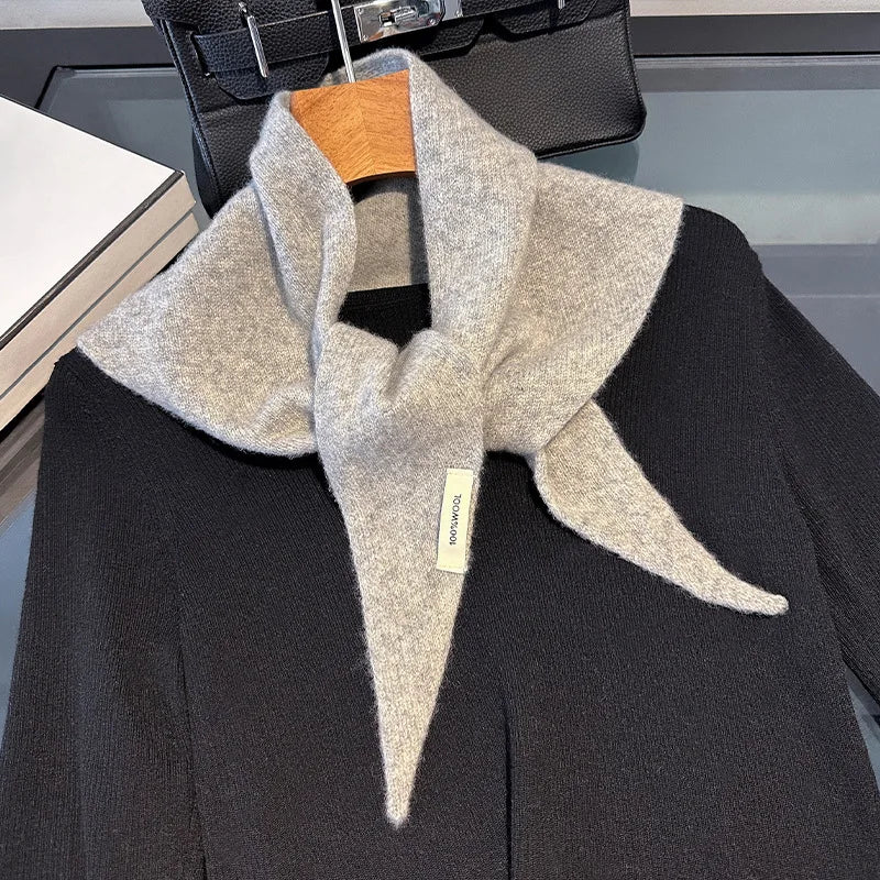 Écharpe triangulaire britannique/coréenne Niche 100 % laine, foulard triangulaire pour femme, écharpe tricotée multifonctionnelle et chaude